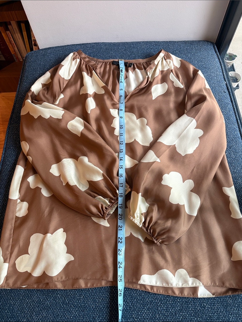 Theory: Petal Silk Puff Sleeve Blouse. Size M, Bright Camel - Picture 16 of 16